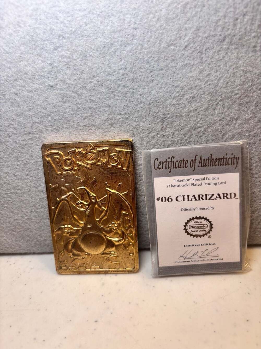Nintendo Pokemon Charizard 1999 23K Gold-Plated Trading Card